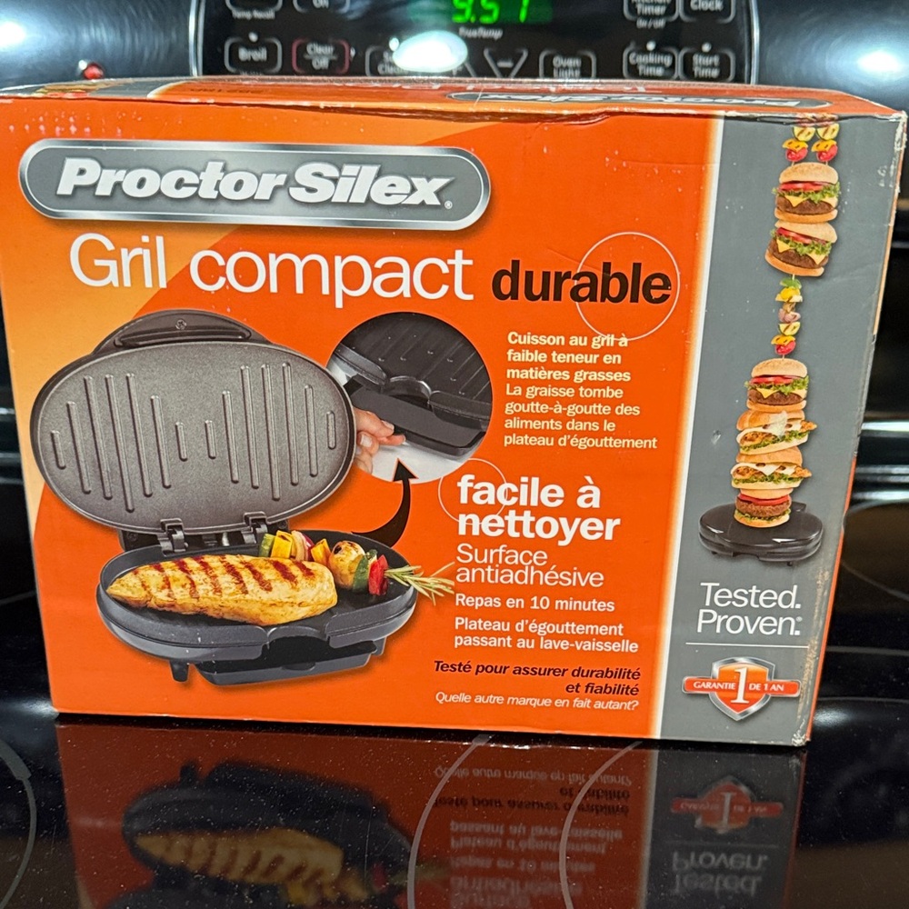 Proctor Silex Grill Compact Durable - Black